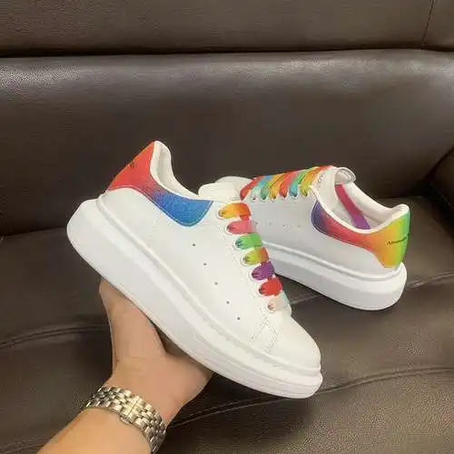 McQueen* Zapatos para hombre y mujer Código: 0526C40 Talla: Mujer 34-41. Hombres 38-46