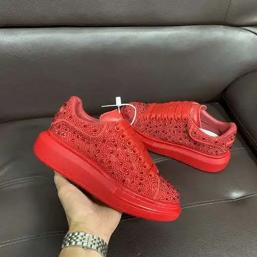 McQueen* Zapatos para hombre y mujer Código: 0526D10 Talla: Mujer 34-41. Hombres 38-46