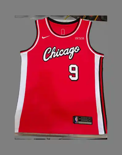 22ª Temporada Bulls No. 9 Nikola Vucevic City Edition Rojo