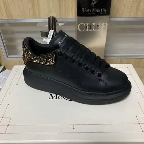 Zapatos McQueen* para hombre y mujer Código: 0318C70 Talla: Mujer 34-41., Hombre 38-46 Observaciones