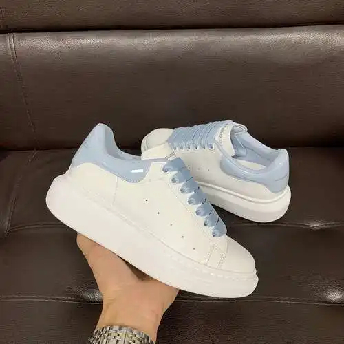 McQueen* Zapatos para hombre y mujer Código: 0526C40 Talla: Mujer 34-41. Hombres 38-46