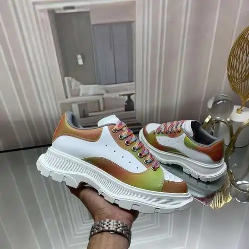 McQueen* Zapatos para hombre y mujer Código: 0526C80 Talla: Mujer 34-41. Hombres 38-46