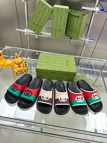 Modelo de pareja GUCCI Código: 0703B20 Talla: 35-46