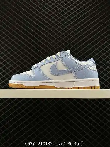6 Las zapatillas Nike Nike Dunk Low Retro, como zapatillas de baloncesto clásicas de la década de 19