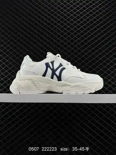 MLB NY Chunky Liner zapatos papá de suela gruesa y corte bajo de los New York Yankees en blanco y ne