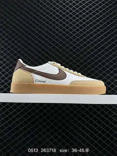 9 Nike Kill shot2 utiliza una variedad de cueros texturizados para crear una parte superior, creando