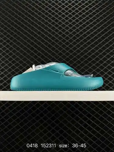 Chanclas Nike Calm Slide de verano de un solo producto Las pantuflas Calm Slide recién creadas por N