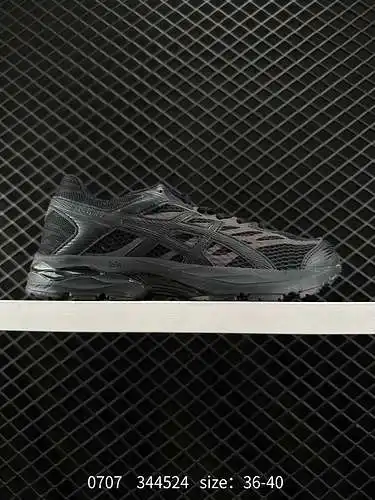 2 Los zapatos Asics/Asics para hombres y mujeres son medias tallas genuinas, están hechos de materia