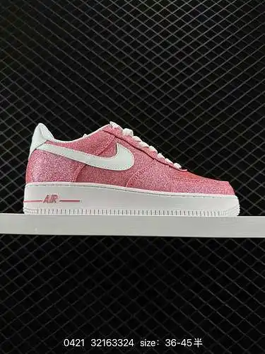 2 zapatillas deportivas informales de caña baja Nike Air Force Low Air Force 1. Horma original y car