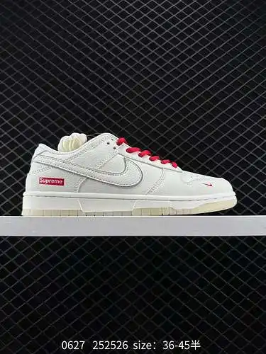 3 zapatillas deportivas de skate Supreme x Nike Dunk Low. Este modelo aboga por romper las tradicion