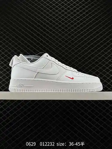 6 Nike Air Force Low Air Force 1 zapatillas deportivas informales, versátiles y de caña baja. La com