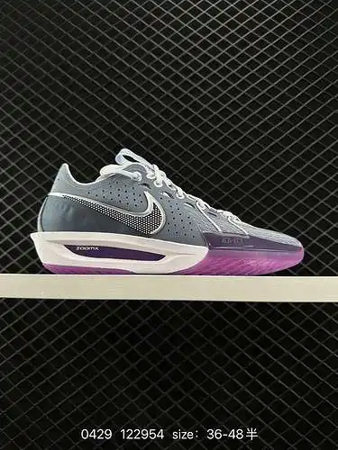27 Nike NK GT. La práctica parte superior de la zapatilla de baloncesto Cut 3 EP está hecha de tela 