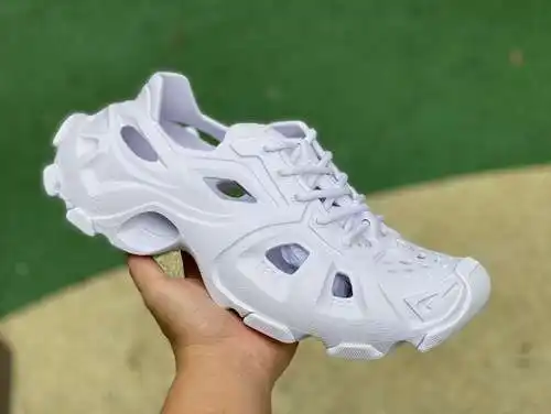 Balenciaga sandalias de tiras blanco Balenciaga Balenciaga sandalias de goma puntera suela gruesa mo