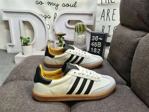 182DAdidas originals Busenitz Vulc adidas Casi 70 años de originales clásicos hechos de gamuza, horm
