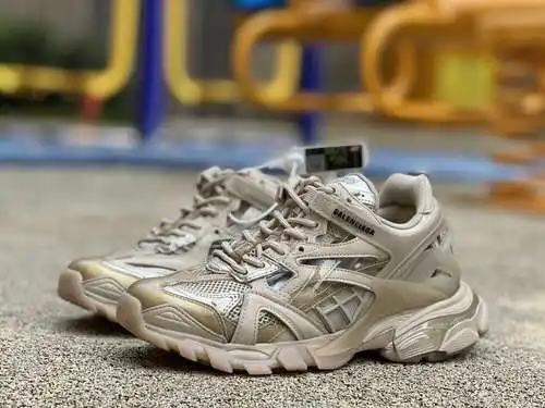 Balenciaga 2.0 caqui Balenciaga Track 2 zapatos papá bajos de goma
