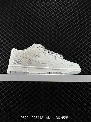 24 [Zapatillas deportivas personalizadas] Nk SB Dunk Low de marca compartida con tres ganchos, zapat