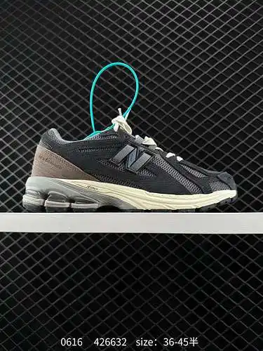 6 Artículo retro New Balance M96R En los últimos dos años, New Balance debe ser una de las marcas de