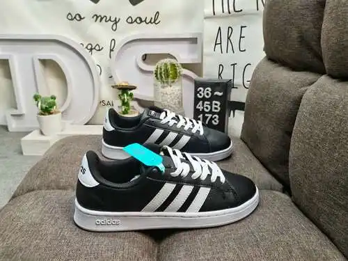 173DAdidas/ Zapatos para hombre y mujer, tamaño medio genuino, hechos de material superior de cuero 