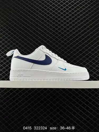 2 Nike Air Force Low 7 zapatillas bajas Air Force con gancho pequeño en blanco y azul. Horma origina