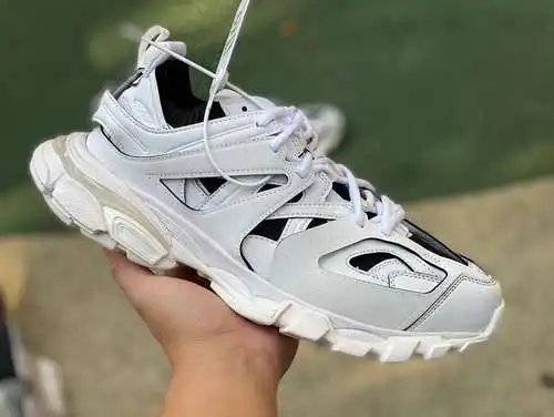 Balenciaga 3.0 zapatos papá Balenciaga Triple S blanco y negro Balenciaga