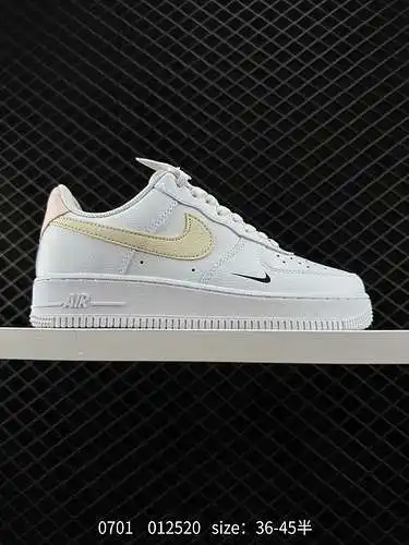 Zapatillas deportivas informales, versátiles y de caña baja Nike Air Force '7 Air Force 1. El rendim