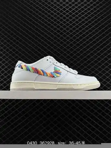 4 La serie de zapatillas Nike SB Zoom Dunk Low son zapatillas deportivas informales clásicas y versá