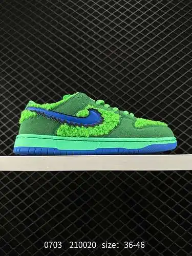 Los zapatos Nike/Nike para hombres y mujeres son medias tallas auténticas, con un dispositivo de amo