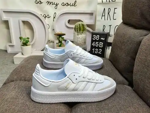 Los zapatos 132D para hombre y mujer son auténticos sistemas de media talla. Están confeccionadas en