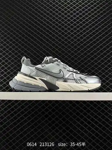 3 Las zapatillas para correr Nike NIKE V2K RUN son tendencia retro. Zapatillas de malla transpirable