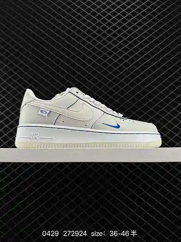 2 Nike Air Force Low Air Force 1 zapatillas deportivas informales, versátiles y de caña baja. La com