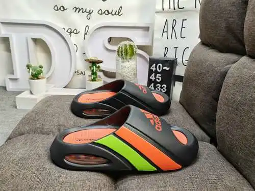 433DAdidas Air Cushion Pantuflas Las parejas de celebridades de Internet usan modernas pantuflas de 