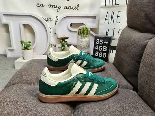 866D Adidas a nivel de empresa de casi 70 años de antigüedad, producción original de capa completa d