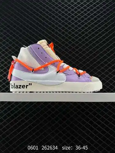 7 Zapatillas bajas Trailblazer Nike Blazer Mid '77 Jumbo con gancho grande. El collar está hecho de 