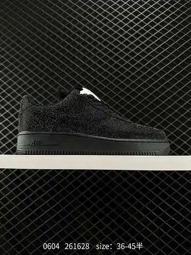 4 Nike Air Force Low Air Force 1 zapatillas deportivas informales, versátiles y de caña baja. La com