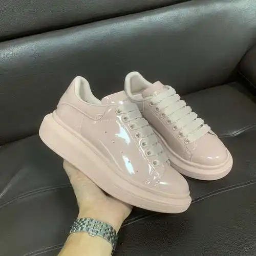 McQueen* Zapatos para hombre y mujer Código: 0526C40 Talla: Mujer 34-41. Hombres 38-46