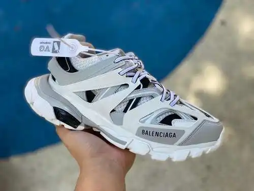 Balenciaga 3.0 zapatos papá Balenciaga Triple S blanco, gris y negro Balenciaga