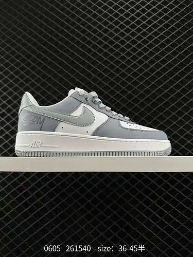 2 Nike Air Force Low Air Force 1 zapatillas deportivas informales, versátiles y de caña baja. La com