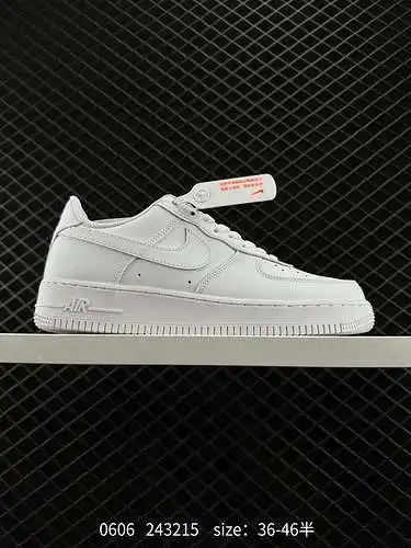 7 Nike Air Force Low Air Force One zapatillas deportivas informales, versátiles y de caña baja. La c