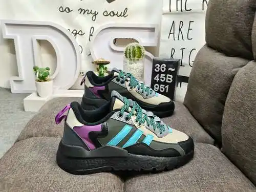 951D nivel corporativo Adidas Nite Jogger 2019 Boost código de barras en tono tierra Modelo de respa