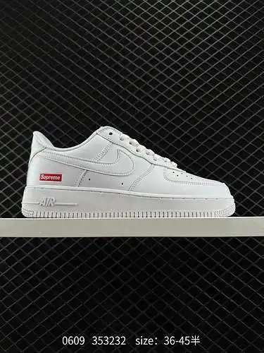 6 Nike Air Force Low Supreme de marca compartida. Horma original y cartulina original para crear una