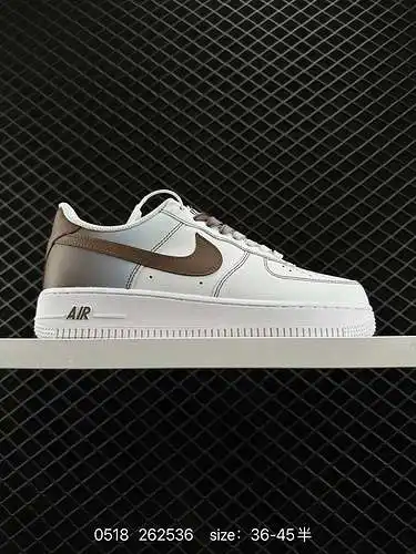 8 Zapatillas deportivas informales de caña baja Nike Air Force Low Air Force 1 de nivel corporativo.