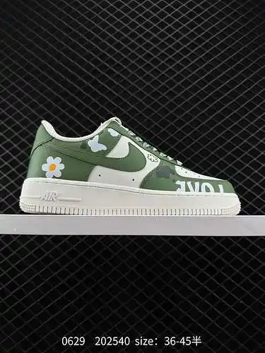 2 Nike Air Force Low Air Force 1 zapatillas deportivas informales, versátiles y de caña baja. La com