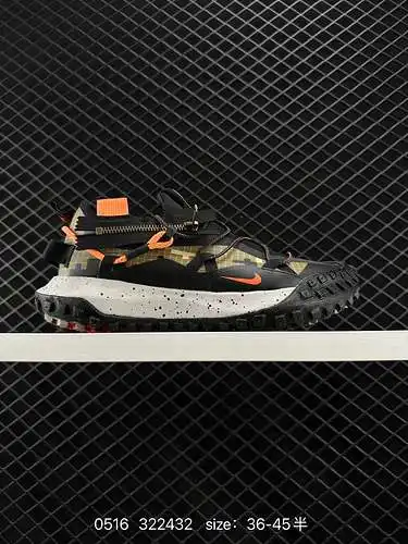 Zapatillas de montaña para exterior 6 NK ACG Mountain Fly Low GTX SE. La parte superior está hecha d