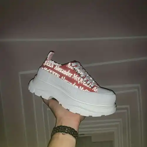 McQueen* Zapatos para hombre y mujer Código: 0526C60 Talla: Mujer 34-41. Hombres 38-46