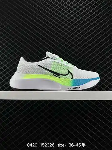 Súper zapatillas para correr 3 Nk Zoom Fly Zapatillas para correr Nike El material Flyknit crea una 