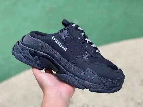 Medias zapatillas Balenciaga negro Balenciaga Triple S sandalias de moda con logo bordado en tela es