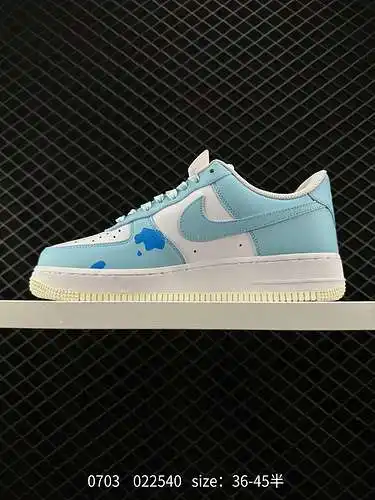 2 Nike Air Force Low Air Force 1 zapatillas deportivas informales, versátiles y de caña baja. La com