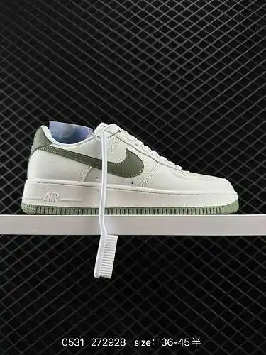4 Nike Air Force Low Air Force 1 zapatillas deportivas informales, versátiles y de caña baja. La com