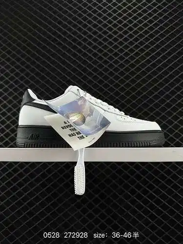 4 Nike Air Force Low Air Force 1 zapatillas deportivas informales, versátiles y de caña baja. La com