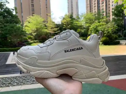 Balenciaga caqui claro Zapatos papá Balenciaga Triple S Zapatillas Balenciaga